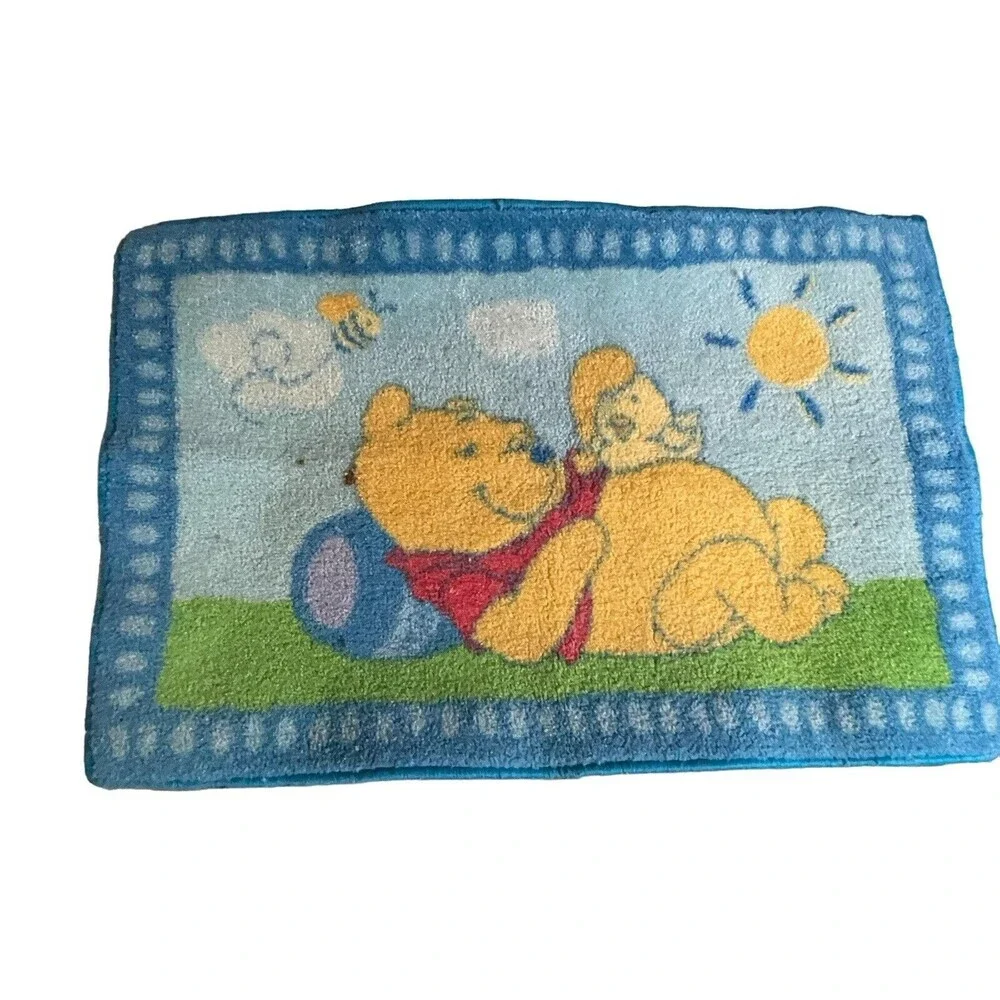 Vintage Winnie The Pooh Duck Sunshine Bee Rug 29”x 19” RARE